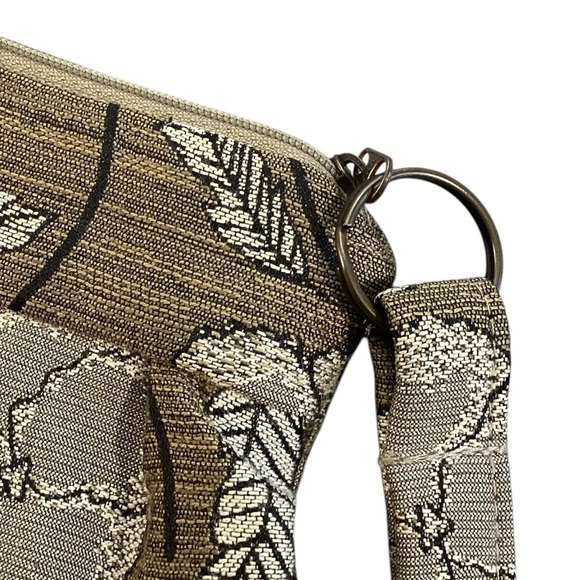 MARUCA Jacquard Fabric Wristlet,‎ Made in Colorado - Picture 6 of 6